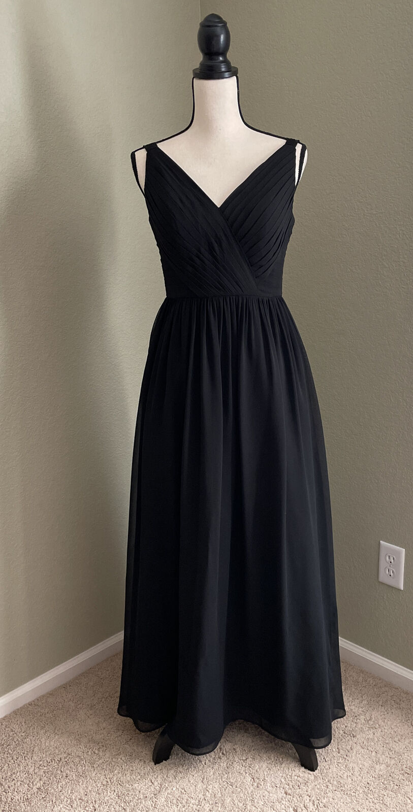 Azazie Women's Size 4 Black Sleeveless Evening Formal Maxi Dress