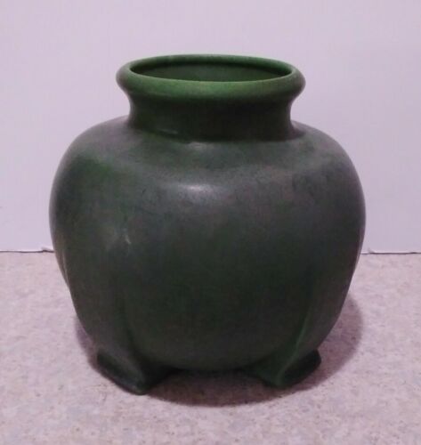 Rare Antique Owens Art Pottery Mission Arts & Crafts  Matte Green Footed Vase